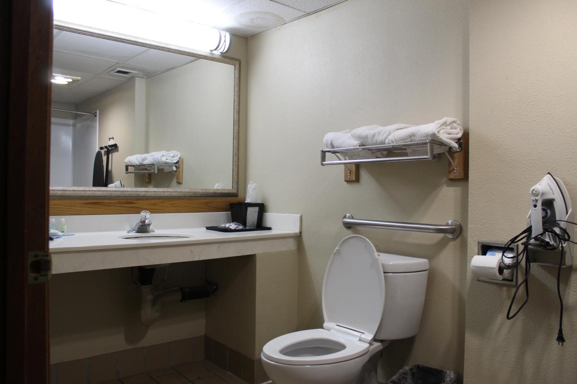 Suite with Two Double Beds - Accessible/Non-Smoking